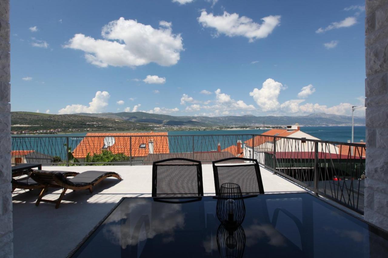 Apartment With Terrace And Sea View - Lucic Traù Esterno foto
