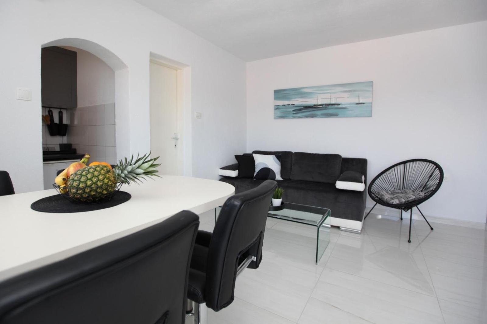 Apartment With Terrace And Sea View - Lucic Traù Esterno foto